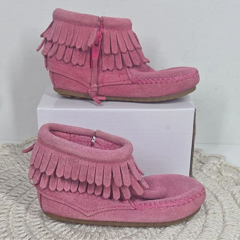 Minnetonka 2 Layer Fringe Booties Toddler Girls 6 Pink Suede Moccasin Barbie
